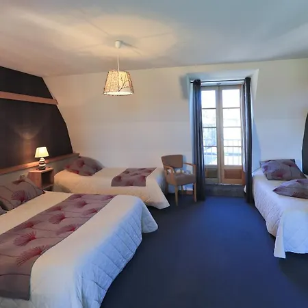 Logis Restaurant & Les Remparts 3*