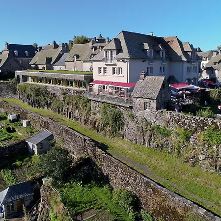 Logis Restaurant & Les Remparts 酒店 萨莱