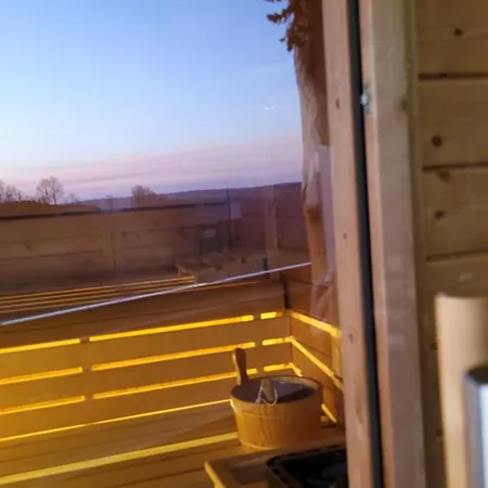 Logis Restaurant & Les Remparts 酒店 萨莱