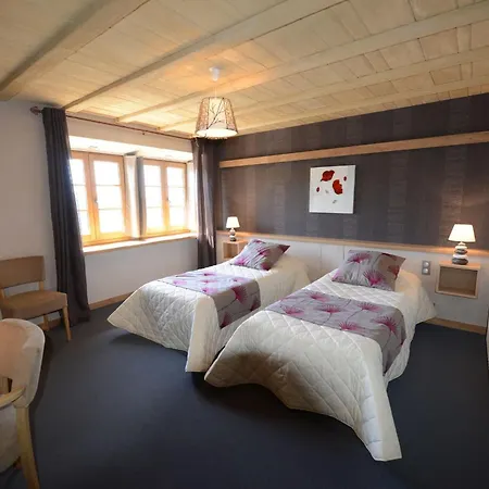 Logis Restaurant & Les Remparts 萨莱