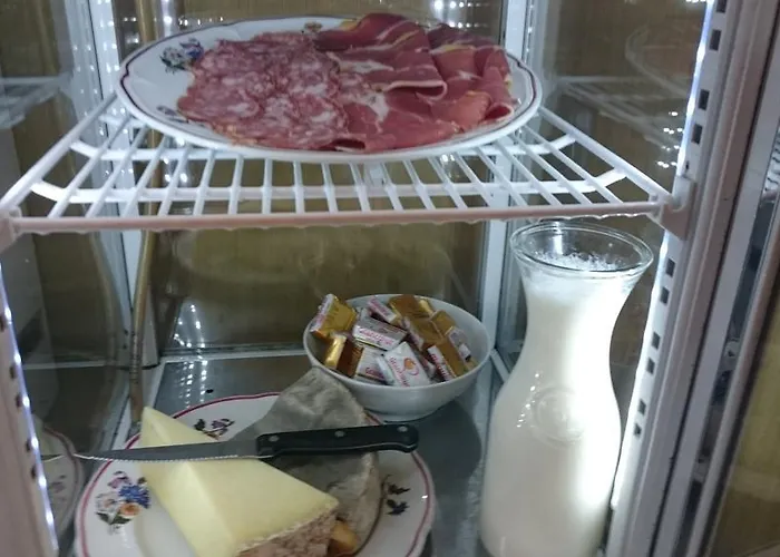 Logis Restaurant & Les Remparts 3* Салер